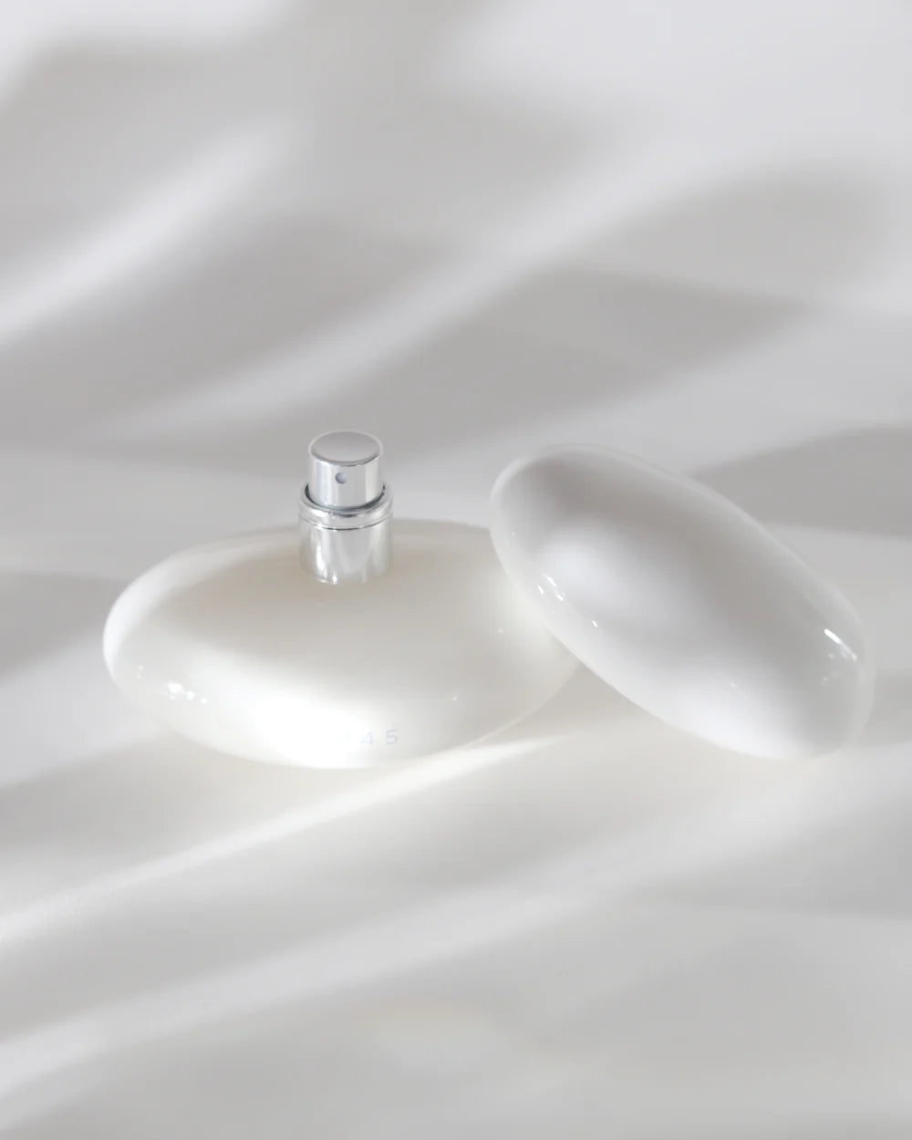 1945 WHITE
