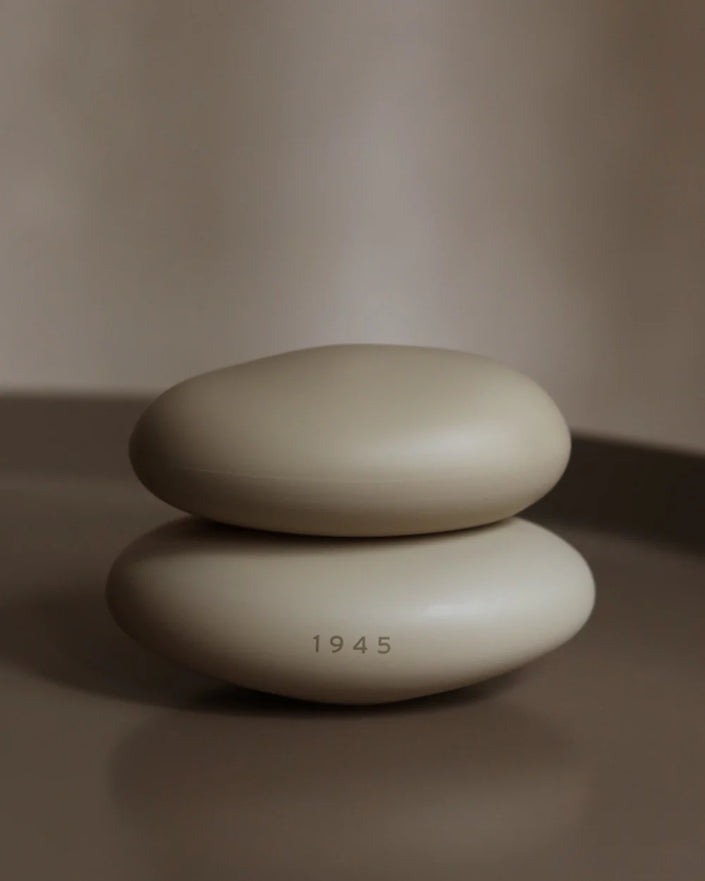 1945 BEIGE