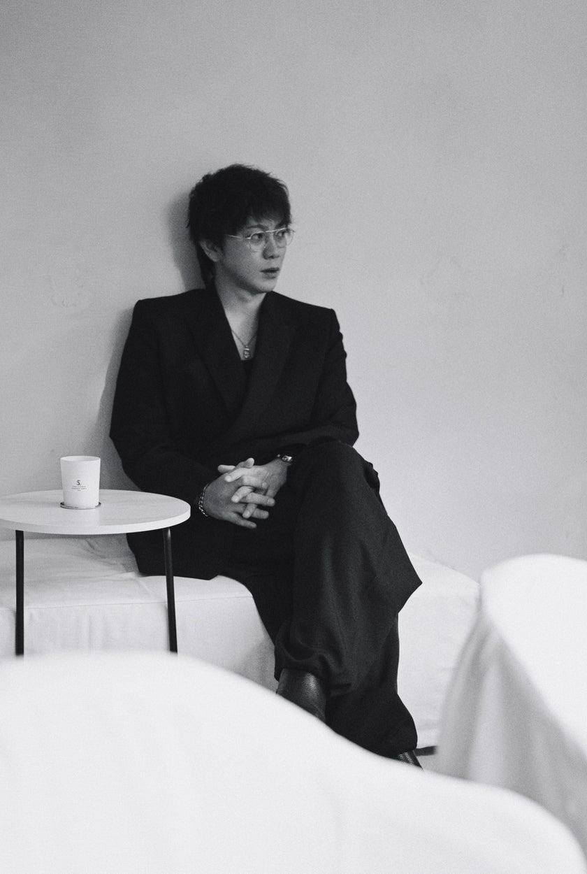 Sho Ishizaka, fondateur de la marque de parfums japonais Sholayered en 2013