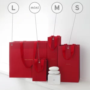 Sac cadeau premium rouge SHOLAYERED – format mini S M et L